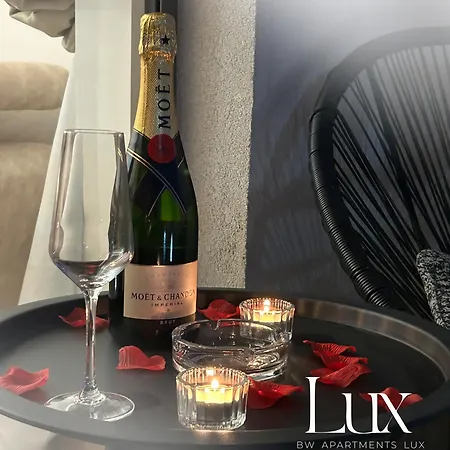 Bw Lux - Waterfront Apartament